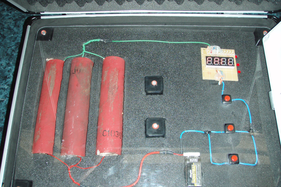 Dstl 'briefcase bomb' donated to Royal Logistic Corps Museum