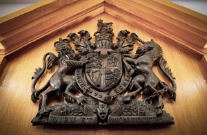 Lion and unicorn court signage