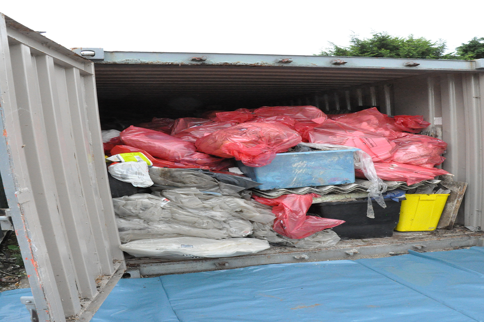 Lincs man guilty of exposing public to asbestos gets prison term