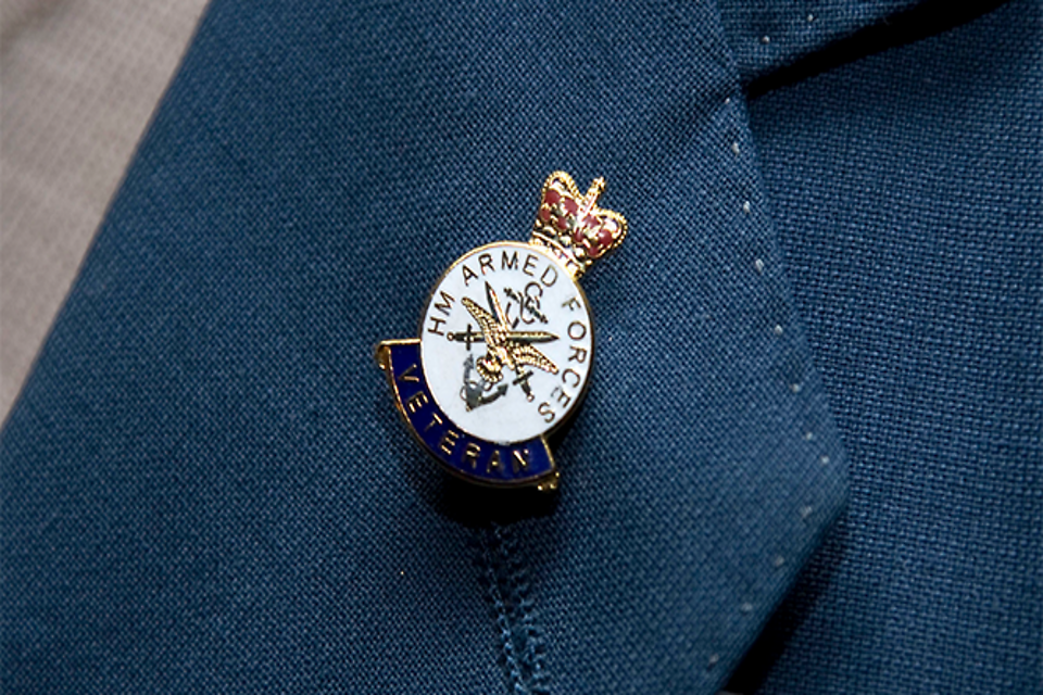 Veterans minister calls on ex-service personnel not to join war in Ukraine