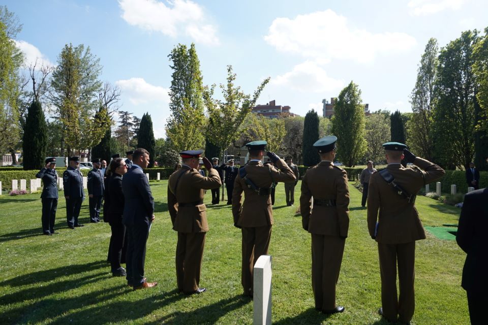 Unknown British WW2 soldier buried