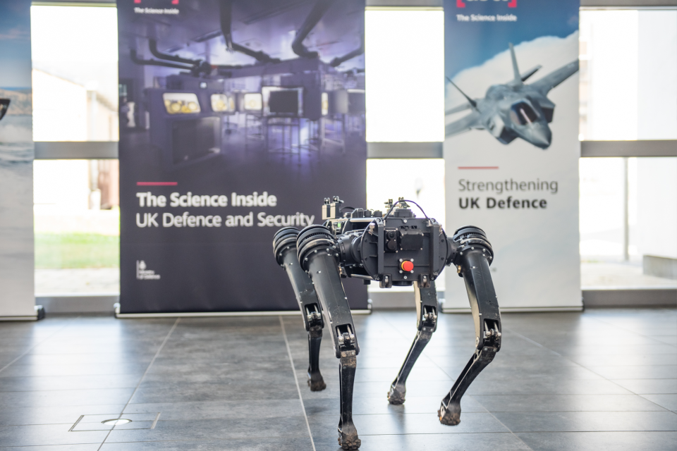Dstl shows off its world-leading science to Head of the UK Armed Forces