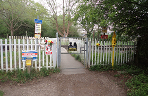 Lady Howard footpath crossing viewed from the north side