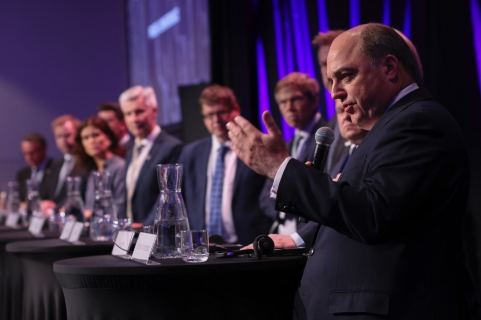 Defence Secretary meets European counterparts for talks in Iceland