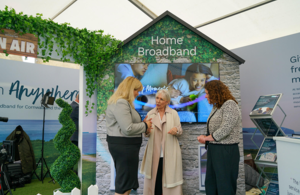 SoS Nadine Dorries at Royal Cornwall Show speaking with Wildanet