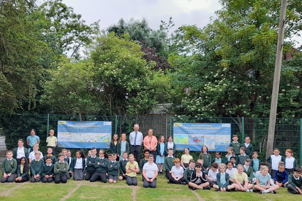 Children design ‘healthy rivers’ posters for Colwick fish pass