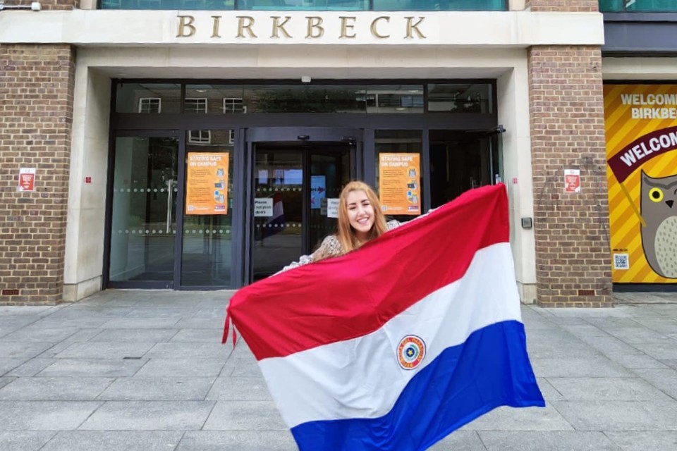 Outstanding young hero in Paraguay receives award in memory of Princess Diana - GOV.UK