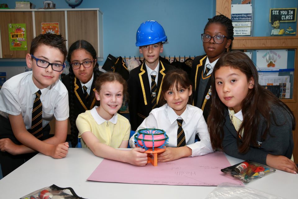 Future stars create fusion energy machine at school