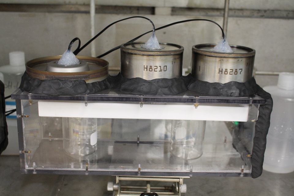 Experimental set up for hydrochloric acid exposure test
