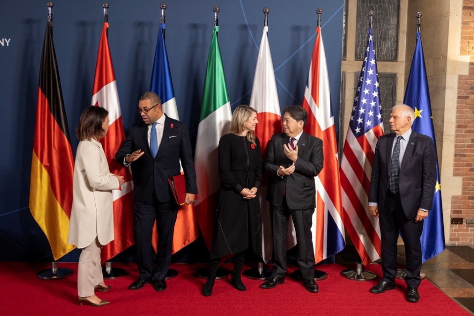 Russia “plunging world’s poorest further into despair” – Foreign Secretary to tell G7 partners