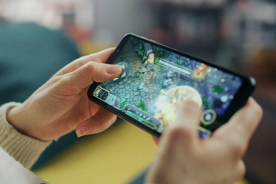 Jogos em nuvem: nova investigação do CMA mira Google e Apple