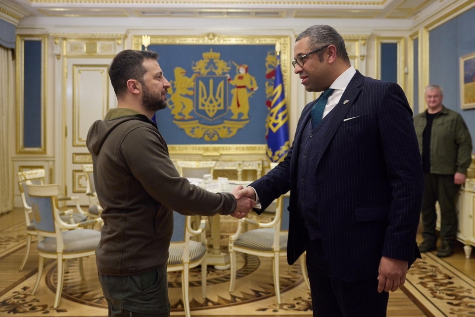 Foreign Secretary announces critical practical support for Ukraine as winter sets in