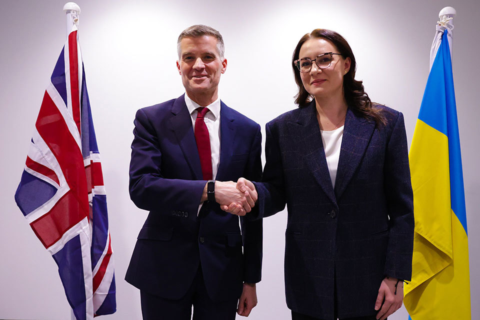 Transport Secretary extends scheme helping Ukrainian evacuees reach safety in the UK