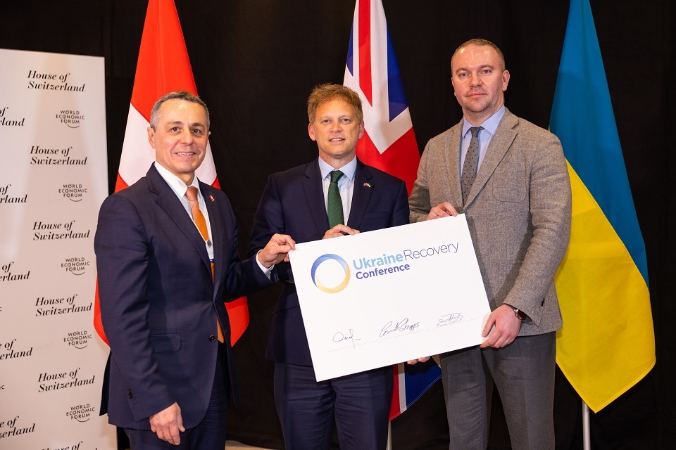 Switzerland hands over Ukraine Recovery Conference hosting to UK