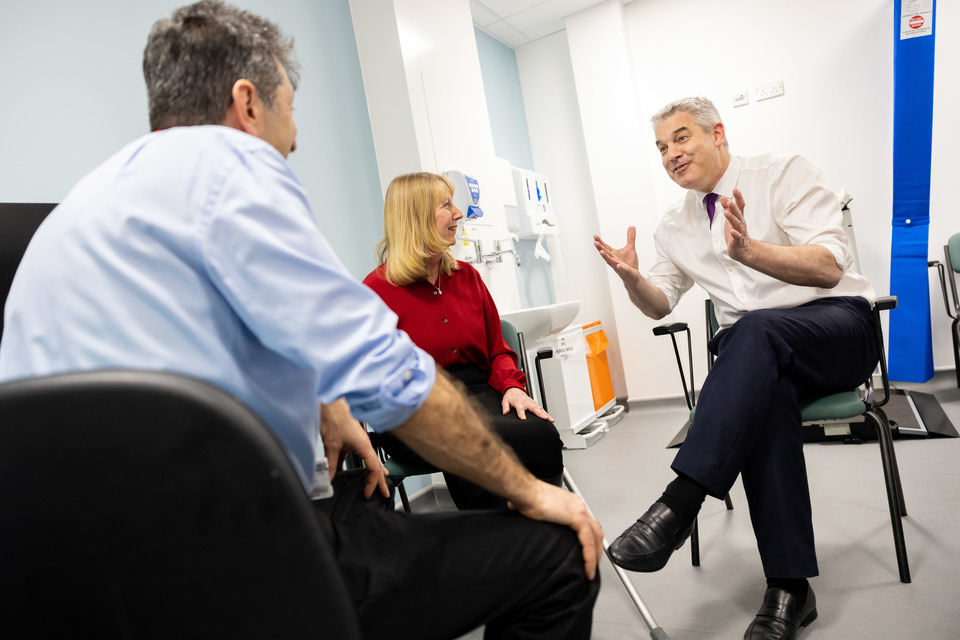 Health and Social Care Secretary meets MND researchers to accelerate search for cure