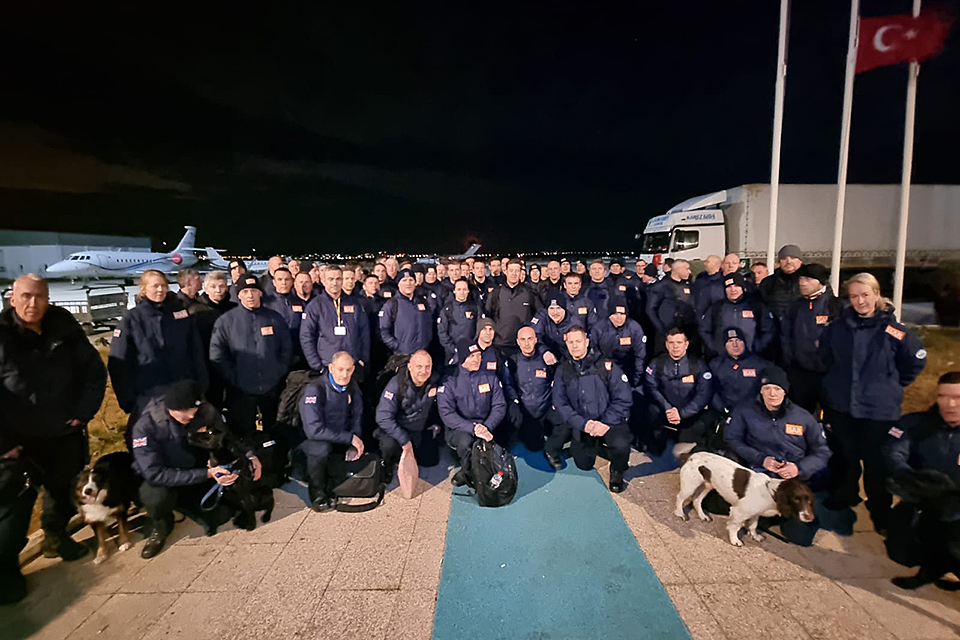 Plane carrying UK search and rescue team arrives in Turkey