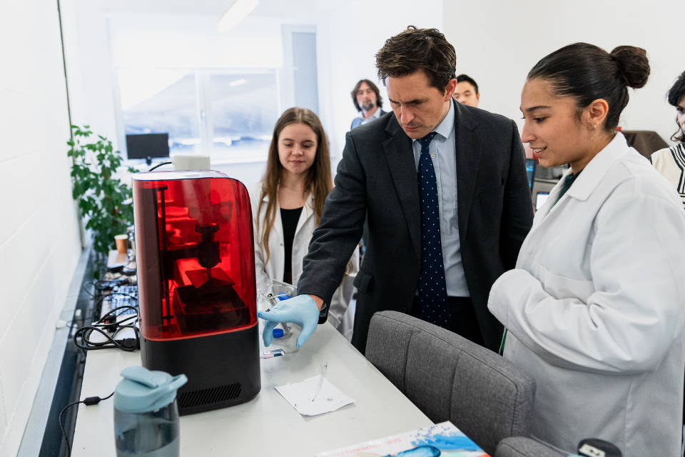 Minister for Veterans' Affairs Johnny Mercer, speaks to staff at NuTissu, a company whose project was funded through the Veterans Health Innovation Fund
