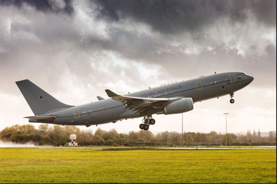 RAF Voyager refuels midair with Sustainable Aviation Fuel GOV.UK
