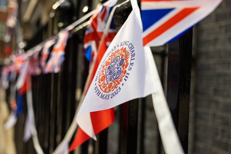 PM hosts Coronation lunch for community heros and Ukrainians forced to flee their homes