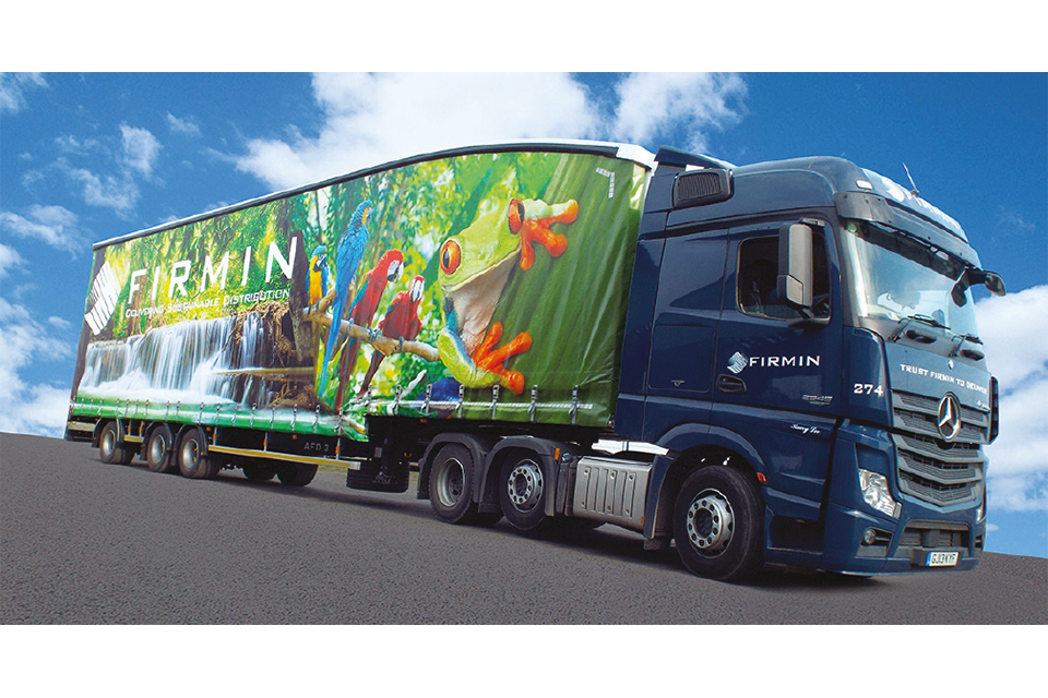 UK economy boosted by £1.4 billion as longer lorries roll out on roads