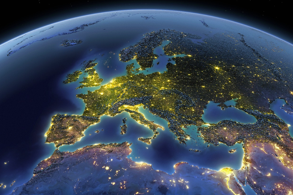 UK leads Europe in race for space investment, new report finds