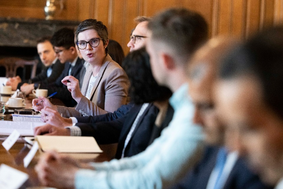 Technology Secretary holds roundtable with leading AI innovators