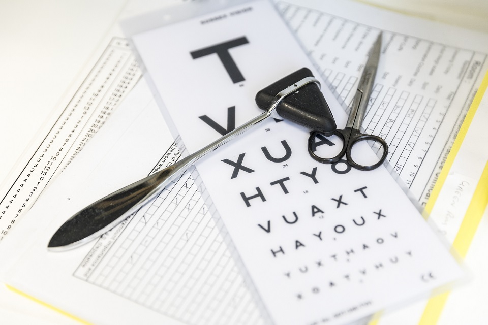 Free sight tests for special schools