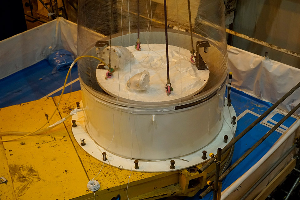 New plug seals Dounreay reactor clean-up