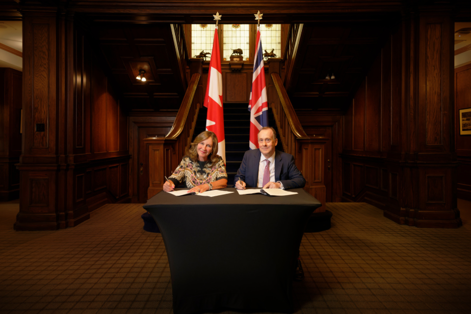 Scholarship for future Canadian leaders to study in the UK