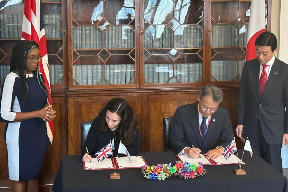 UK Export Finance strengthens ties with Japan’s export credit agency NEXI