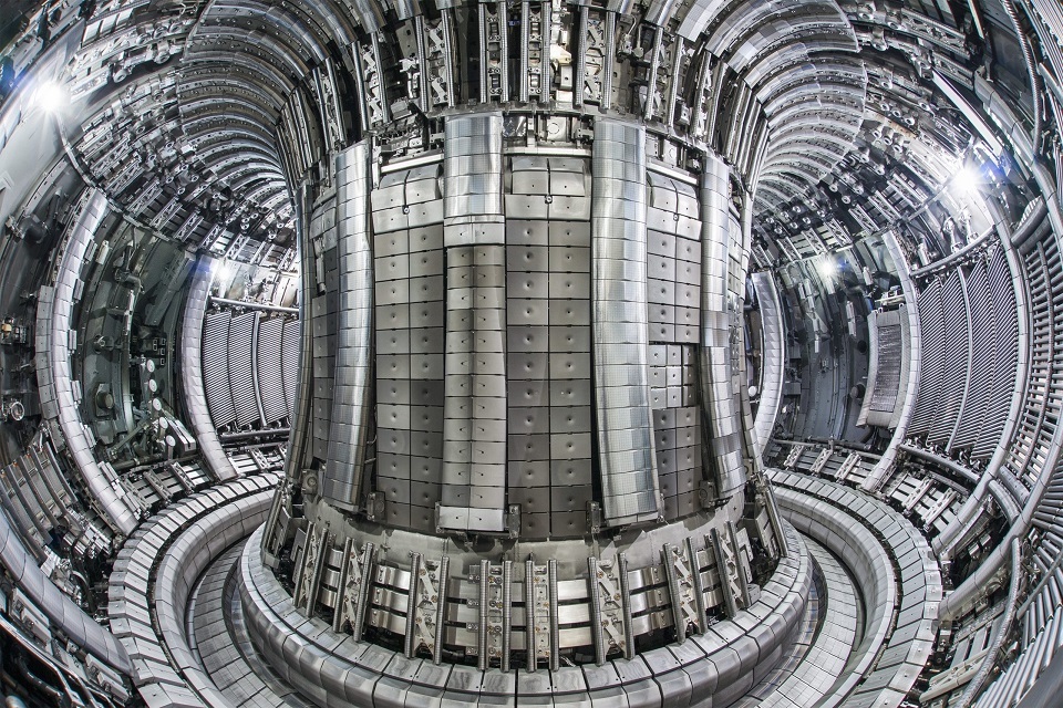 JET experiments to test electronics in fusion environments