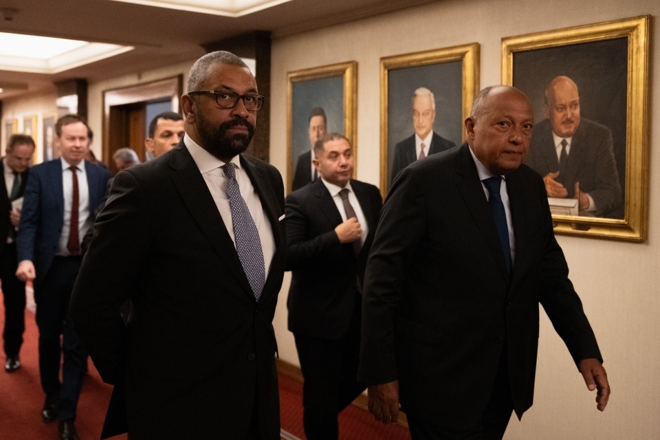 Foreign Secretary travels to Middle East to help prevent regional spread of conflict