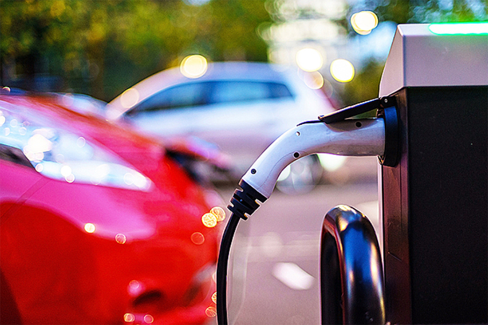 UK Boosts EV Infrastructure with 50,000 Public Chargepoints