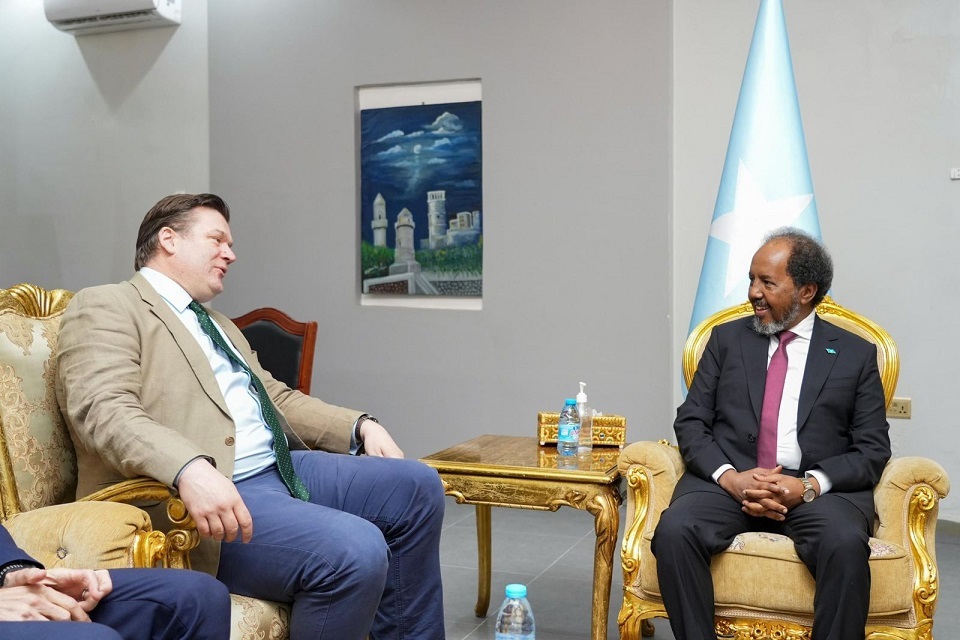 Uk Minister For Armed Forces Visits Mogadishu - Gov.uk