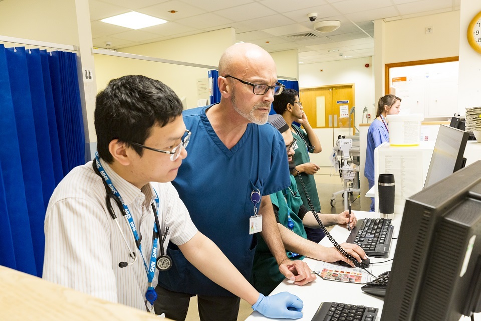 End of NHS consultant strike action as government offer accepted