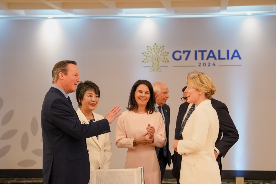 Foreign Secretary to urge G7 partners to hold firm and step up support for Ukraine 