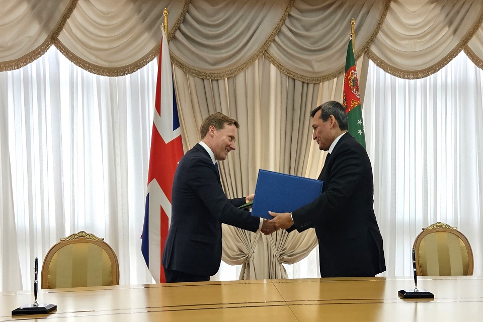UK-Turkmenistan ceremonial signing of documents