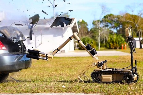 New bomb disposal robots for the British Army