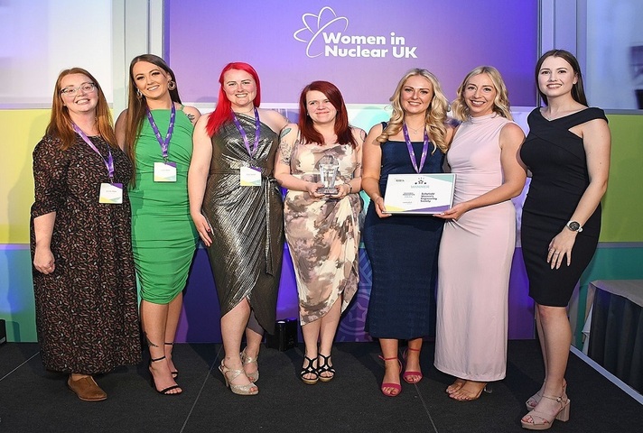 From left to right : Jenifer Maher, Laura Ward, Holly Maxwell, Charlotte Ransom, Laura Pugh, Lorna Devine, Harriet Asbridge - Sellafield Ltd