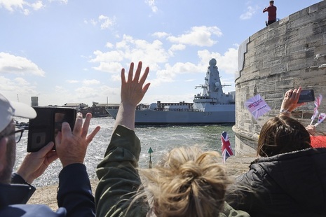 HMS Duncan departs from Portsmouth