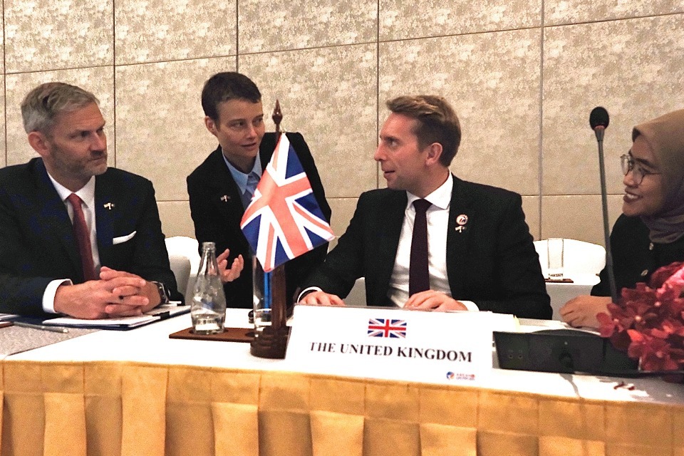 UK Deepens Commitment to ASEAN-UK Economic Relations in Vientiane