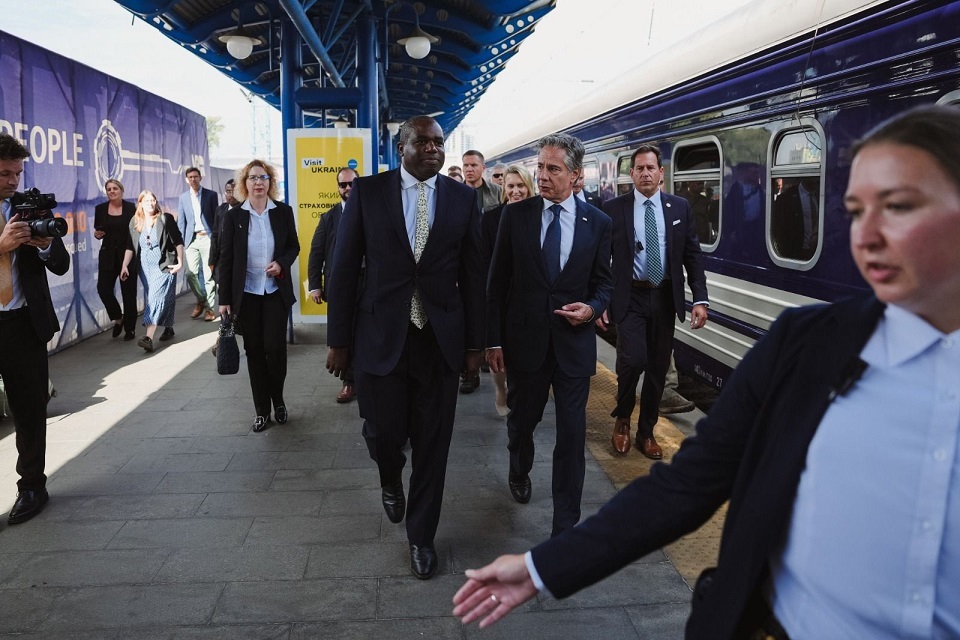 UK Foreign Secretary and US Secretary of State in Kyiv in first ever joint visit, as David Lammy announces over £600 million worth of support for Ukraine