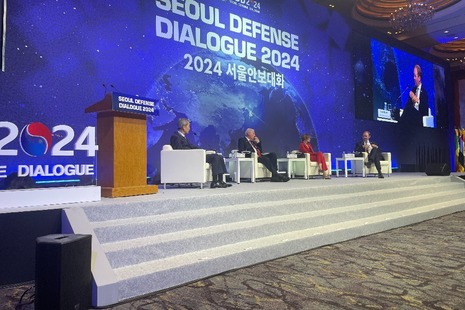 Defence Minister Lord Vernon Coaker at the Seoul Defence Dialogue