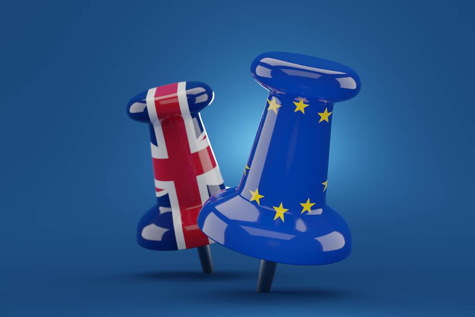 UK and EU flag pushpins