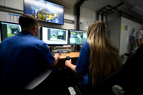 Pile Fuel Cladding Silo retrieval operators