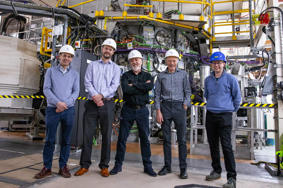Tango Meets Tokamak: Bill Bailey talks fusion energy with UKAEA