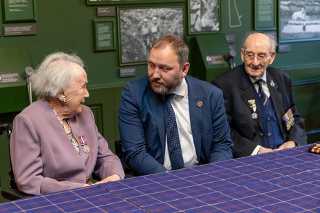Ian Murray speaking to veterans