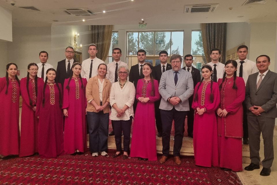 Young leaders and future diplomats in policy simulation