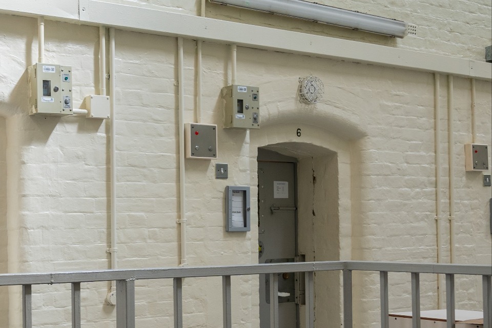 Overcrowded jails fuel prisoner violence