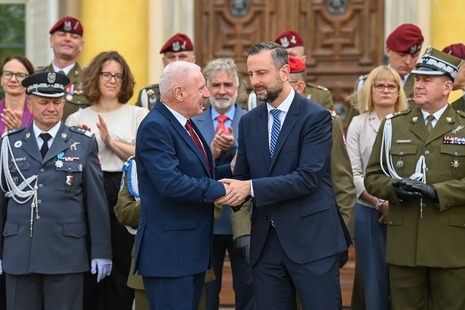 UK Armed Forces recognise Poland’s Second World War contribution at ceremony in Warsaw